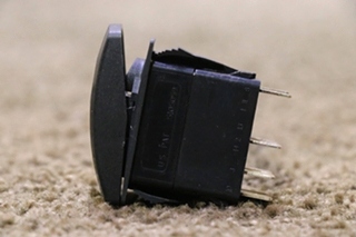 USED BAY LIGHTS VAD2 DASH SWITCH