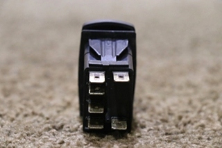 USED V8D1 GEN ON / OFF DASH SWITCH