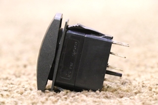 USED V8D1 STEP COVER DASH SWITCH