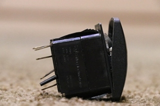 USED CEILING LIGHT SWITCH 