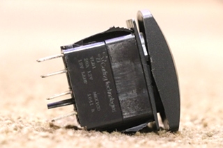 USED PEDAL IN / OUT DASH SWITCH VLD1