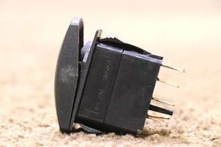 USED STORAGE LIGHT SWITCH V4D1