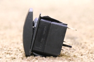 USED MIRROR HEAT V1D1 DASH SWITCH