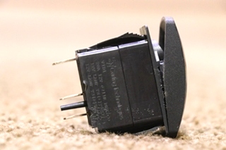 USED MIRROR HEAT V1D1 DASH SWITCH