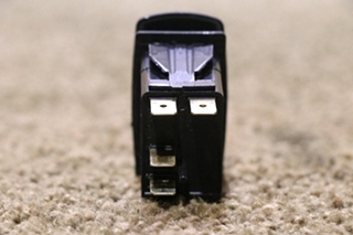 USED MIRROR HEAT DASH SWITCH V1D1