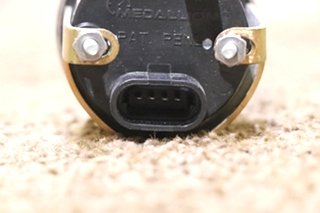 USED FRONT AIR 8620-00004-19 DASH GAUGE