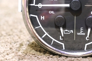 USED 3 IN 1 TACH / OIL / ENGINE DASH GAUGE 8640-40003-19