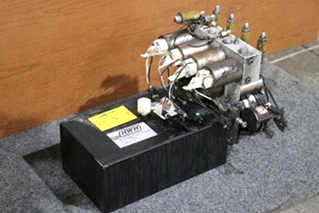 USED HWH HYDRAULIC PUMP AP29578