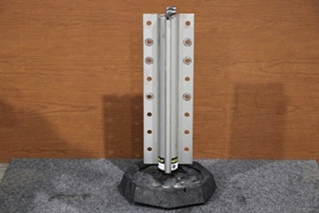 USED LIPPERT COMPONENTS LEVEING JACK