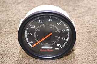 USED W22-00019-004 FREIGHTLINER SPEEDOMETER DASH GAUGE