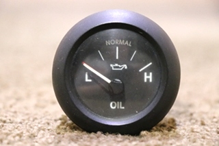 USED 6913-00049-01 FREIGHTLINER OIL PRES DASH GAUGE