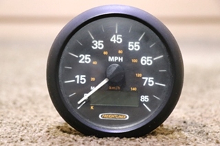USED FREIGHTLINER SPEEDOMETER DASH GAUGE 6913-00058-01
