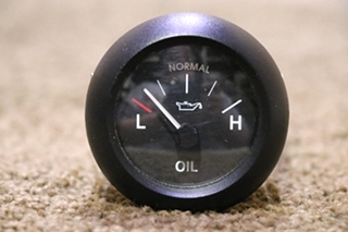 USED W22-00005-000 FREIGHTLINER OIL PRESS DASH GAUGE