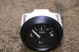 USED W22-00005-000 FREIGHTLINER OIL PRESS DASH GAUGE