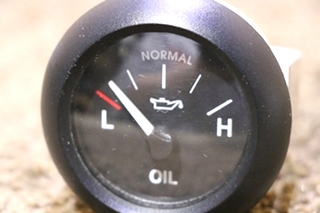 USED W22-00005-000 FREIGHTLINER OIL PRESS DASH GAUGE