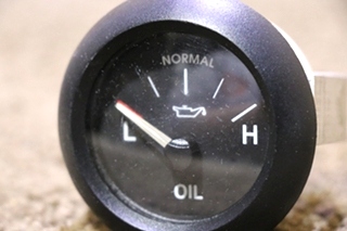 USED FREIGHTLINER W22-00005-000 OIL PRESS DASH GAUGE