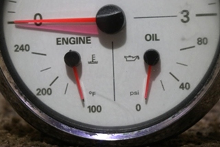 USED FREIGHTLINER 3 IN 1 TACH / ENGINE / OIL DASH GAUGE 6913-00170-19