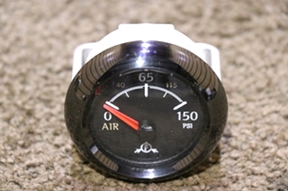 USED MEDALLION 16622901 FRONT AIR DASH GAUGE