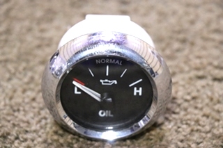 USED W22-00005-000 FREIGHTLINER OIL PRESS DASH GAUGE