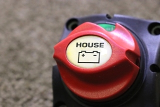USED RV/MOTORHOME HOUSE BATTERY DISCONNECT SWITCH FOR SALE