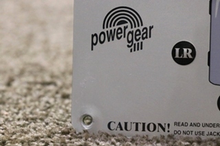 USED MOTORHOME POWER GEAR 140-1179 LEVELING TOUCH PAD FOR SALE