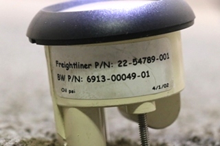 USED RV 7570-10002-01 OIL PRESS DASH GAUGE FOR SALE