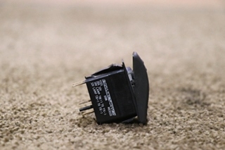 USED MIRR HEAT DASH SWITCH V1D1 RV/MOTORHOME PARTS FOR SALE