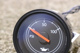 USED FREIGHTLINER OIL PRESS W22-00005-017 DASH GAUGE MOTORHOME PARTS FOR SALE