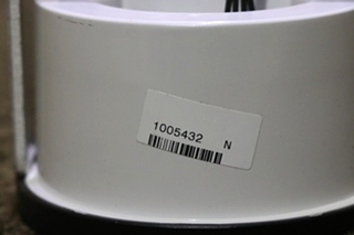 USED FREIGHTLINER W22-00024-014 SPEEDOMETER DASH GAUGE MOTORHOME PARTS FOR SALE