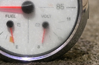 USED MOTORHOME FREIGHTLINER 6913-00070-01 3 IN 1 SPEED / FUEL / VOLT DASH GAUGE FOR SALE