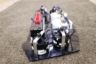USED RV/MOTORHOME COMPLETE FREIGHTLINER DASH CLUSTER FOR SALE