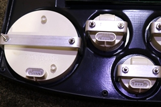 USED MOTORHOME COMPLETE FREIGHTLINER DASH GAUGE CLUSTER FOR SALE