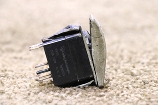 USED RV/MOTORHOME ON / OFF RETARDER DASH SWITCH V1D1 FOR SALE