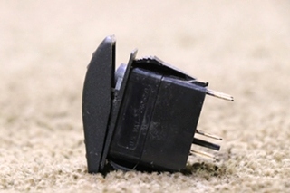 USED RV V1D1 ON / OFF RETARDER DASH SWITCH FOR SALE